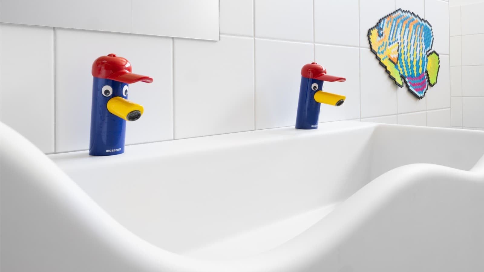 Designs, die Kindern Spaß machen, fördern dabei die Reinlichkeitserziehung. ((c) Geberit / Anna Stöcher) Designs, die Kindern Spaß machen, fördern dabei die Reinlichkeitserziehung. ((c) Geberit / Anna Stöcher)