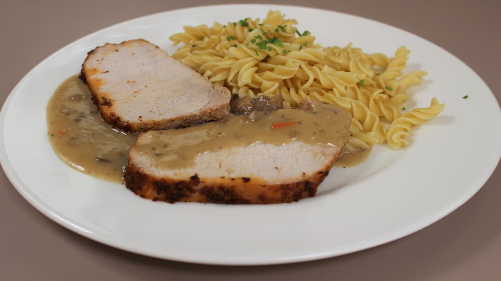 Abwechslungsreiche Speisen zu geförderten Mitarbeiterpreisen bietet das Betriebsrestaurant von Geberit (c) Geberit Abwechslungsreiche Speisen zu geförderten Mitarbeiterpreisen bietet das Betriebsrestaurant von Geberit (c) Geberit