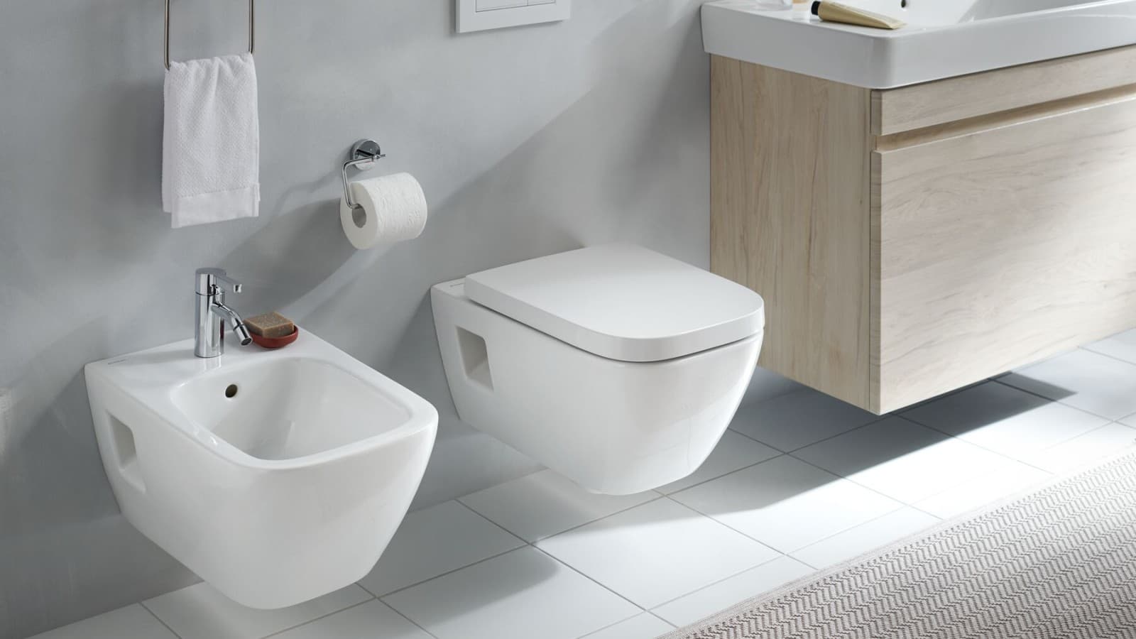 Geberit Renova Plan WC und Bidet mit Überlauf Geberit Renova Plan WC und Bidet mit Überlauf