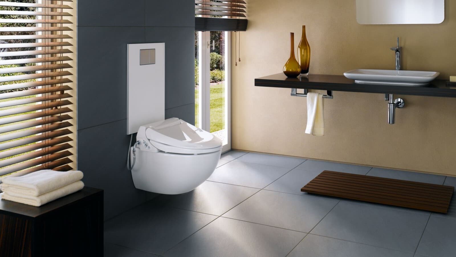 Geberit AquaClean 4000 mit design cover Geberit AquaClean 4000 mit design cover