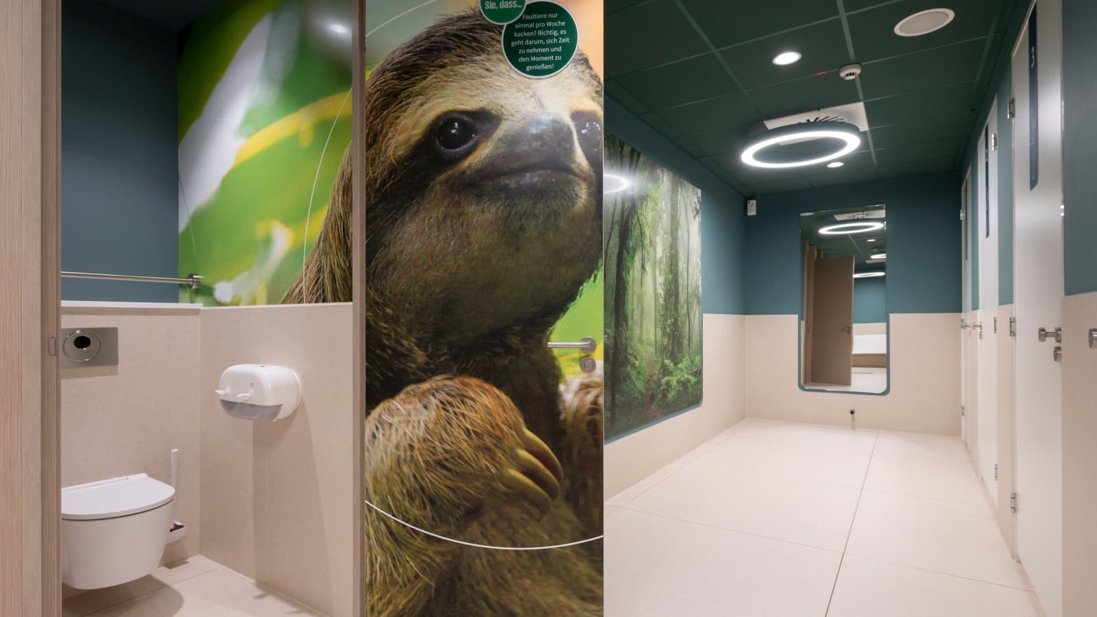 Und in den WC-Kabinen gibt es die stilvollen Geberit ONE WC-Keramiken (© Meike Goebel) Und in den WC-Kabinen gibt es die stilvollen Geberit ONE WC-Keramiken (© Meike Goebel)