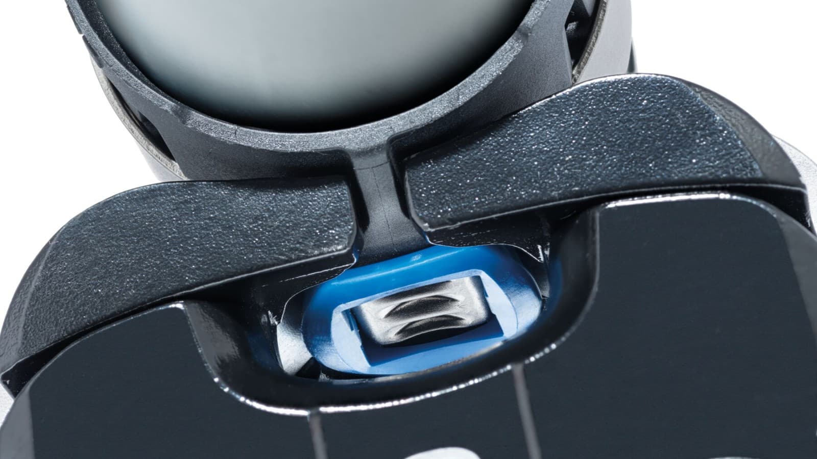 Werkzeugführung durch den Pressindikator bei Geberit FlowFit Werkzeugführung durch den Pressindikator bei Geberit FlowFit